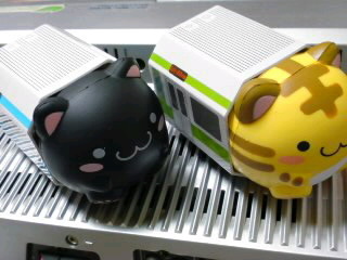 ねこまるでんしゃ.jpg